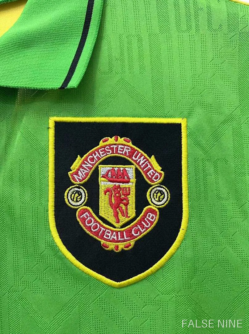 Manchester United 1992-94 Away Shirt (Retro Fan version), photo 9