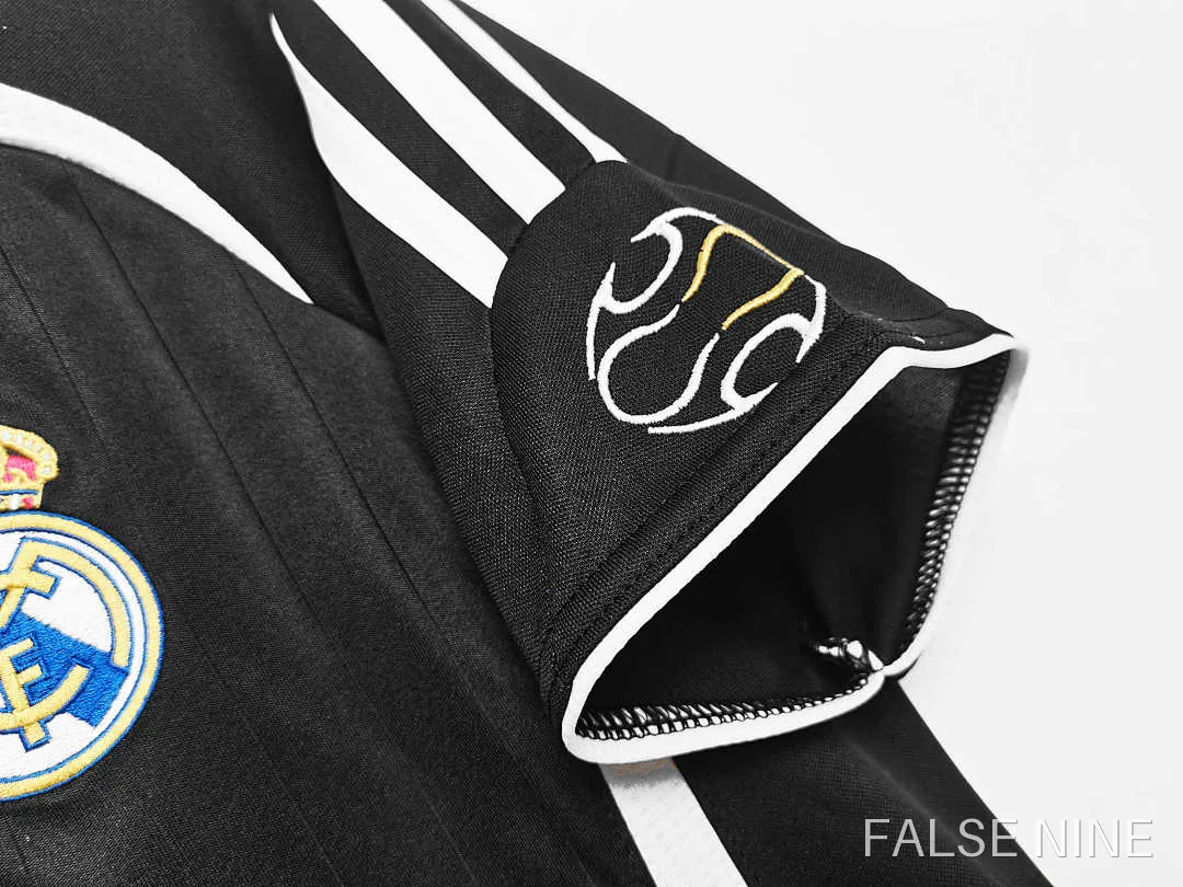 Real Madrid 06/07 Third Shirt (Retro Fan Version), photo 5