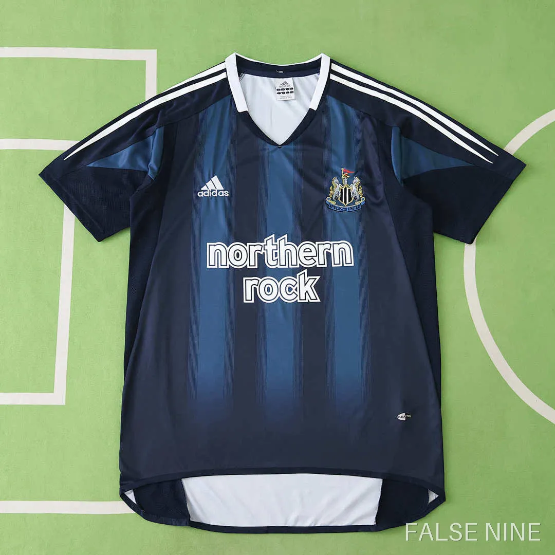 04/05 Newcastle United F.C. away retro Fan version, photo 1