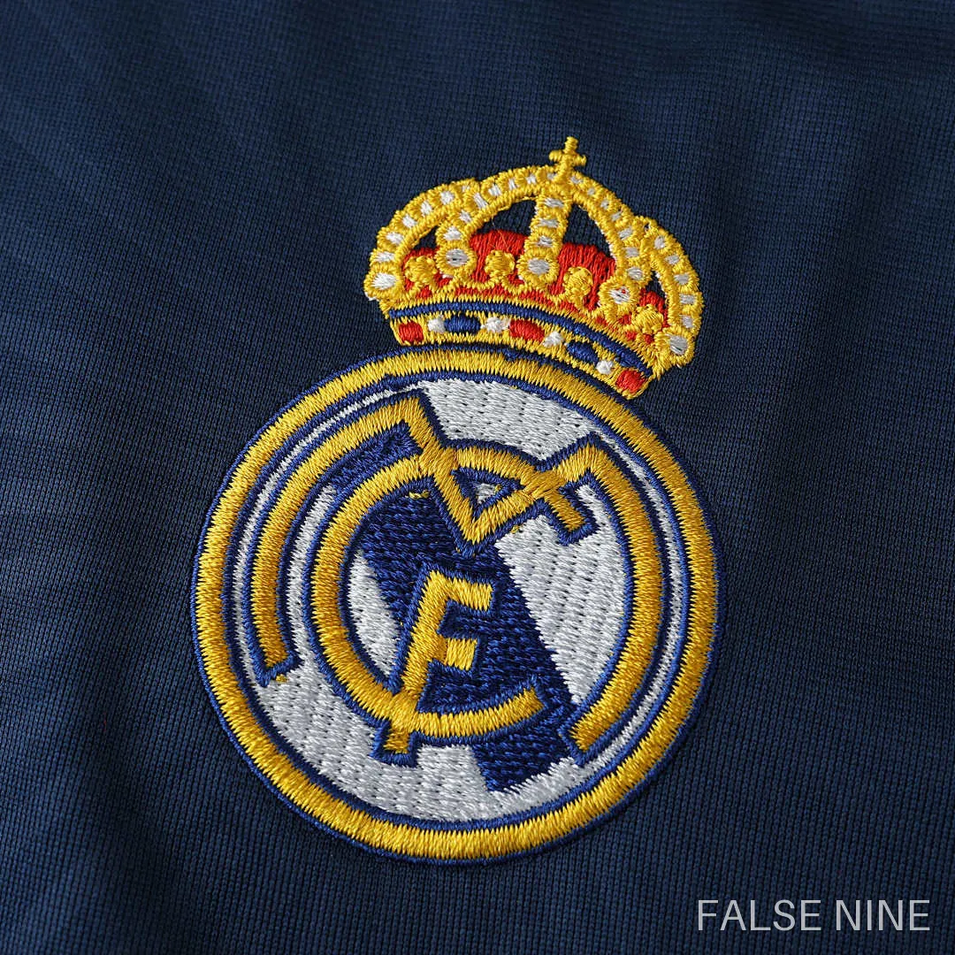 10/11 Real Madrid CF away retro Fan version, photo 5