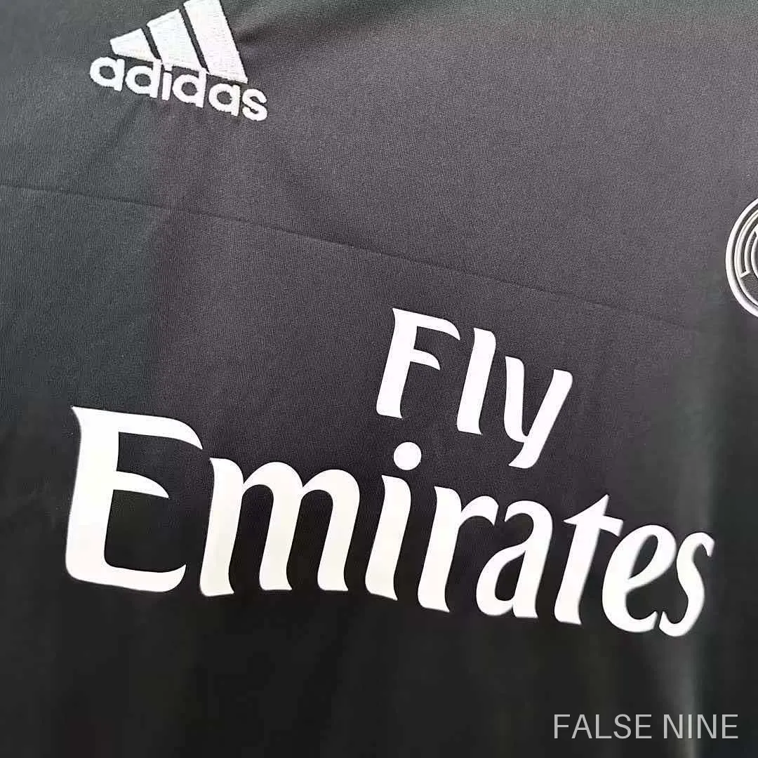16/17 Real Madrid third retro Fan version, photo 3