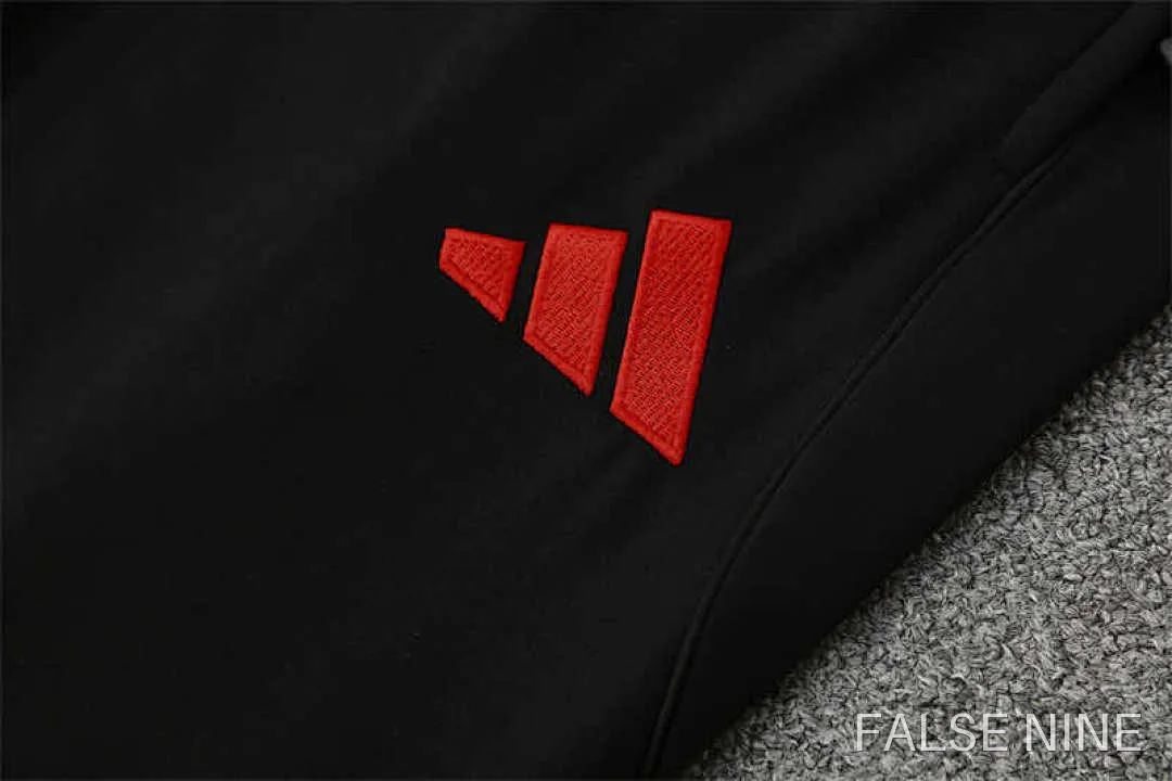 Liverpool 25/26 Training Tracksuit Set, photo 17
