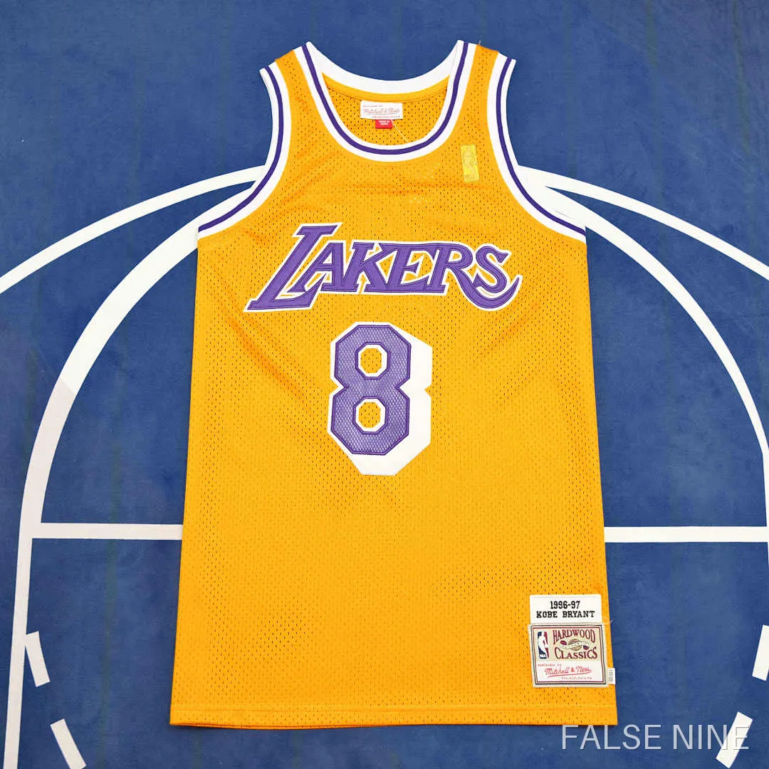 L.A. Lakers 1996-97 Home Jersey (Retro), photo 1