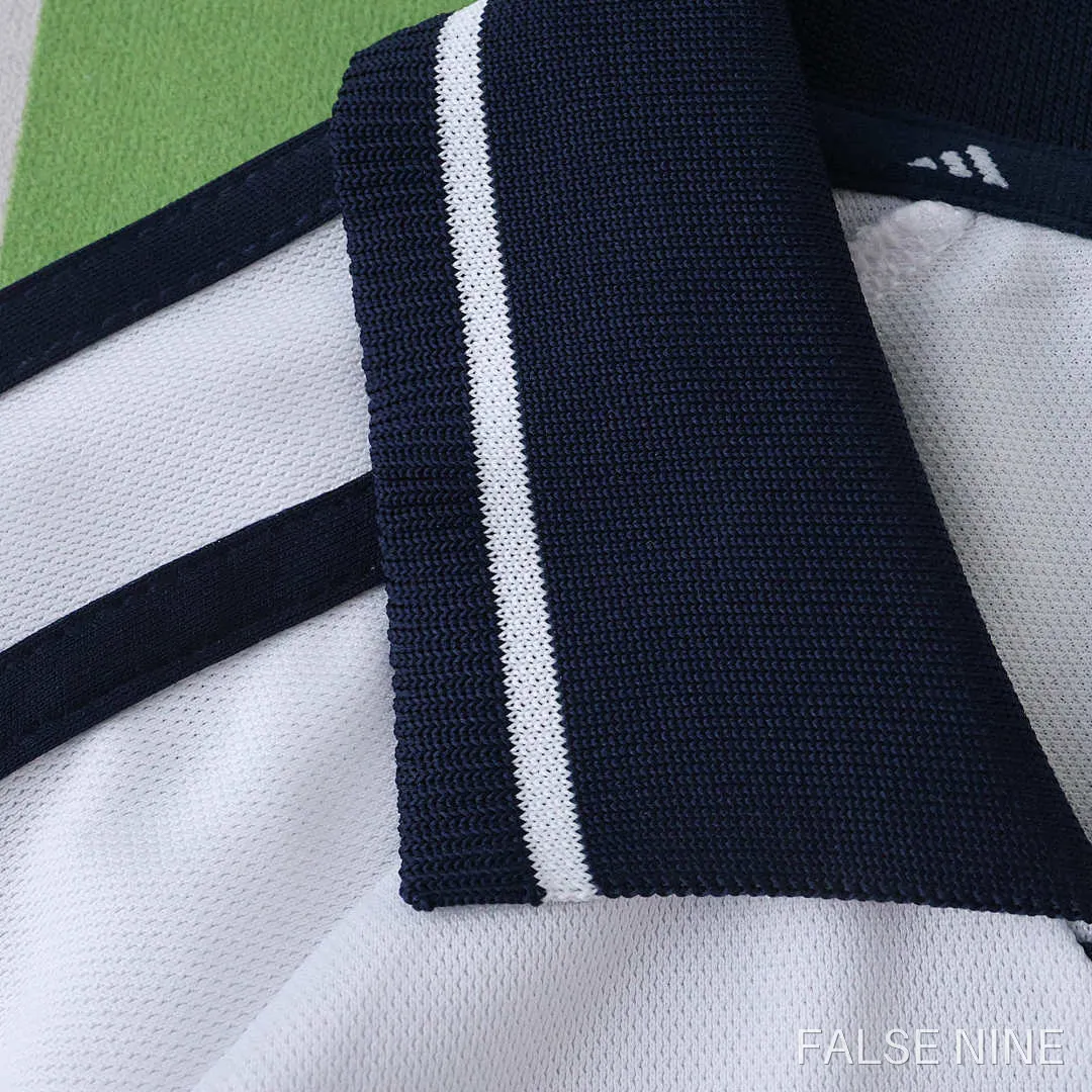 Real Madrid 2000/01 Home Kids Kit (Retro), photo 3