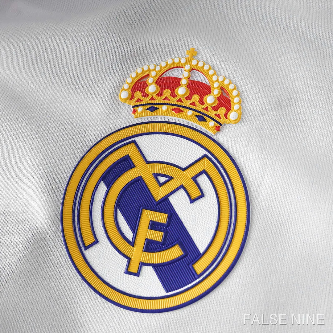 Real Madrid 2011/12 Home Kids Retro Kit, photo 5