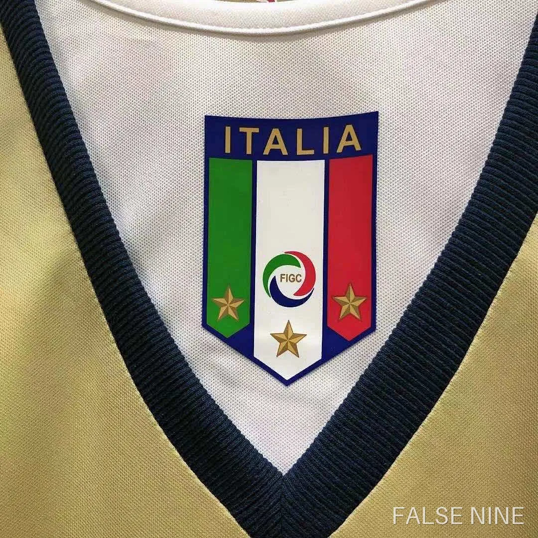 Italy 2006 Goalkeeper Shirt (Retro Fan Version), photo 7