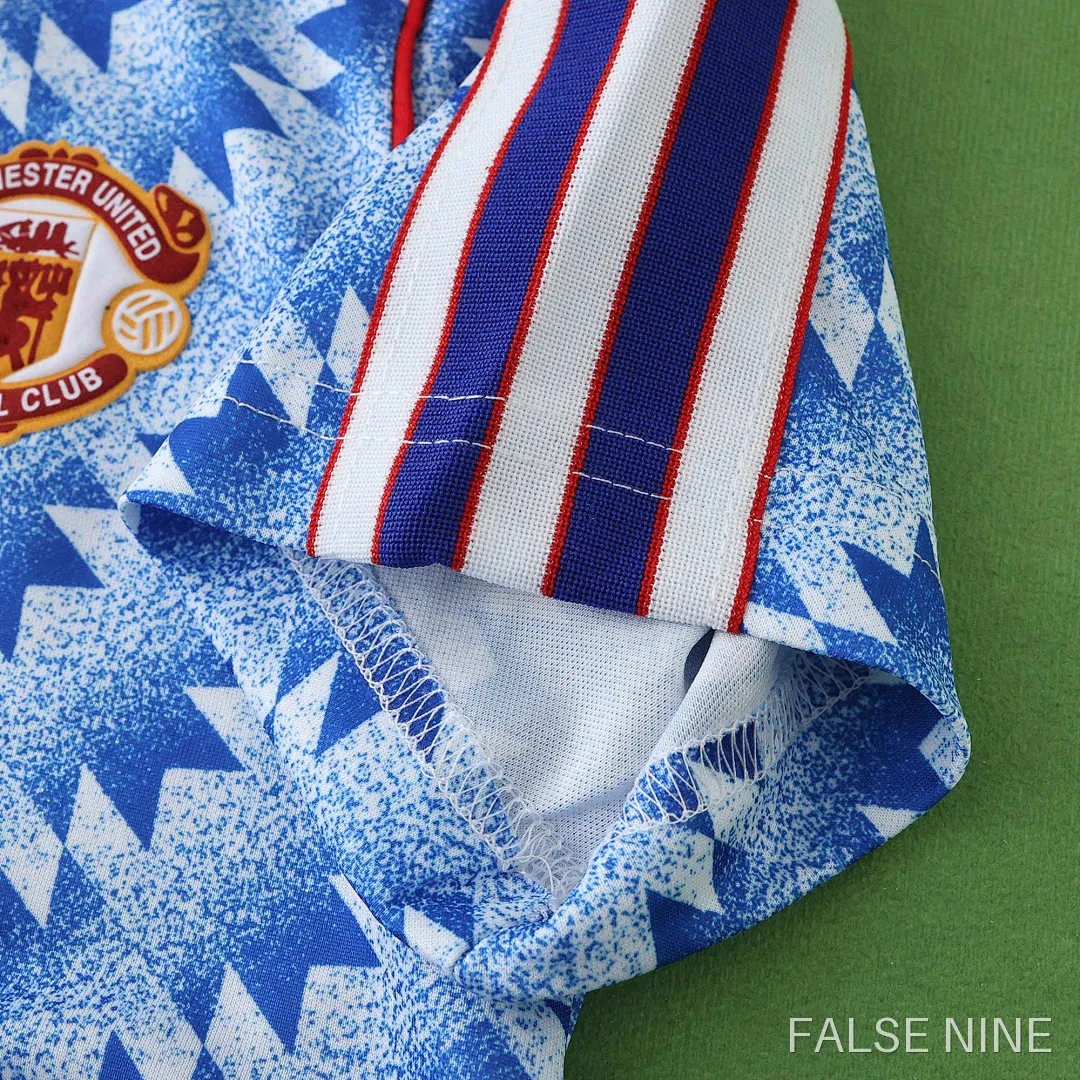 Manchester United 1990-92 Away Retro Kids Shirt, photo 28