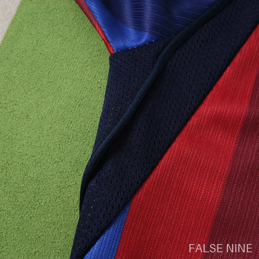 FC Barcelona 26/27 Home Cropped Jersey, photo 11