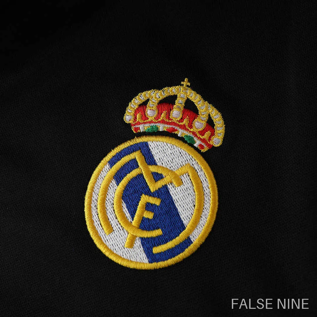 Real Madrid 2002-03 Away Retro Shirt (Fan Version), photo 5