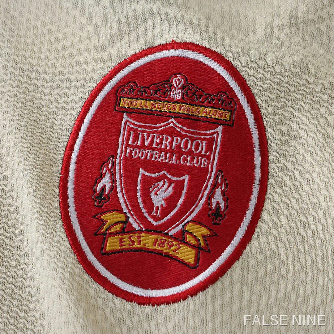 Liverpool 1996-97 Away Retro Kids Kit, photo 5