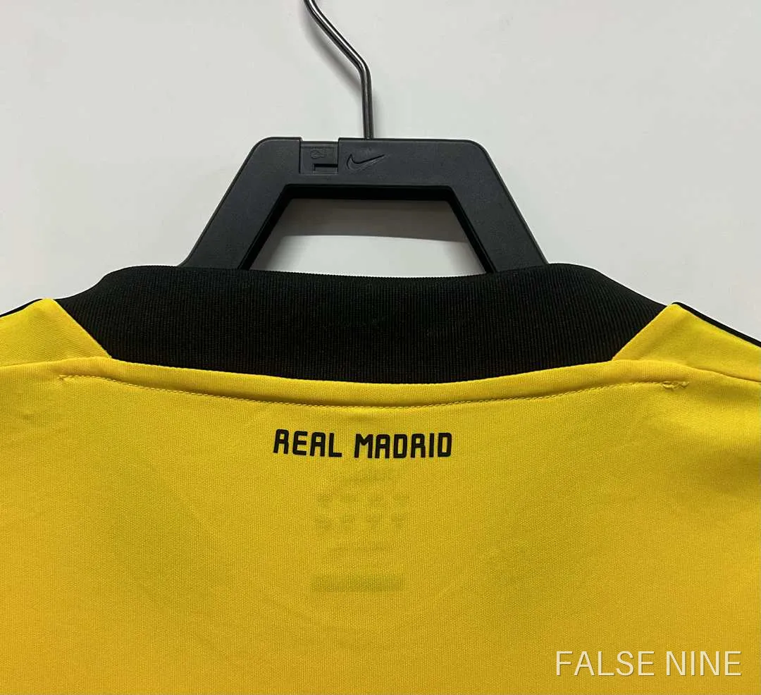 11/12 Real Madrid Yellow Goalkeeper retro Fan version, photo 6