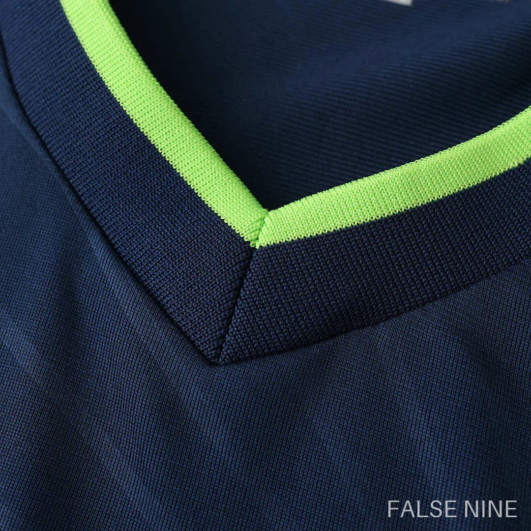10/11 Real Madrid CF away retro Fan version, photo 4