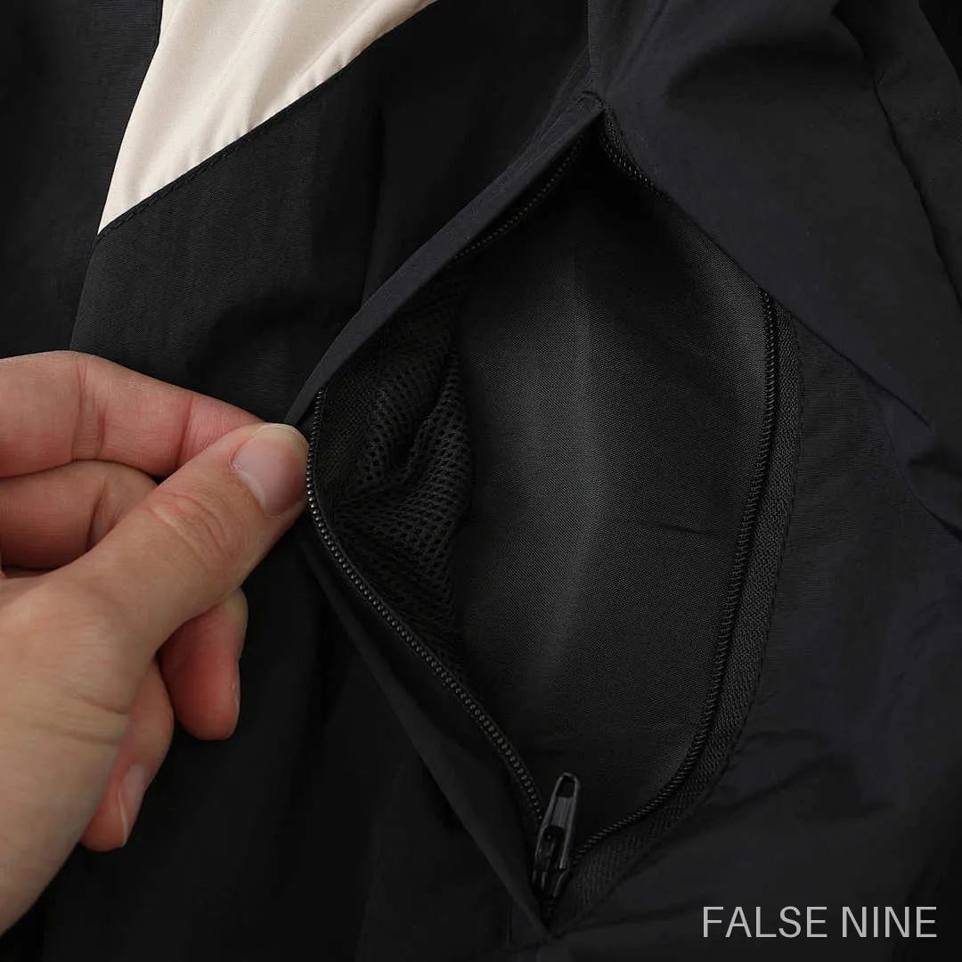 Manchester United 24/25 Training Windbreaker, photo 14