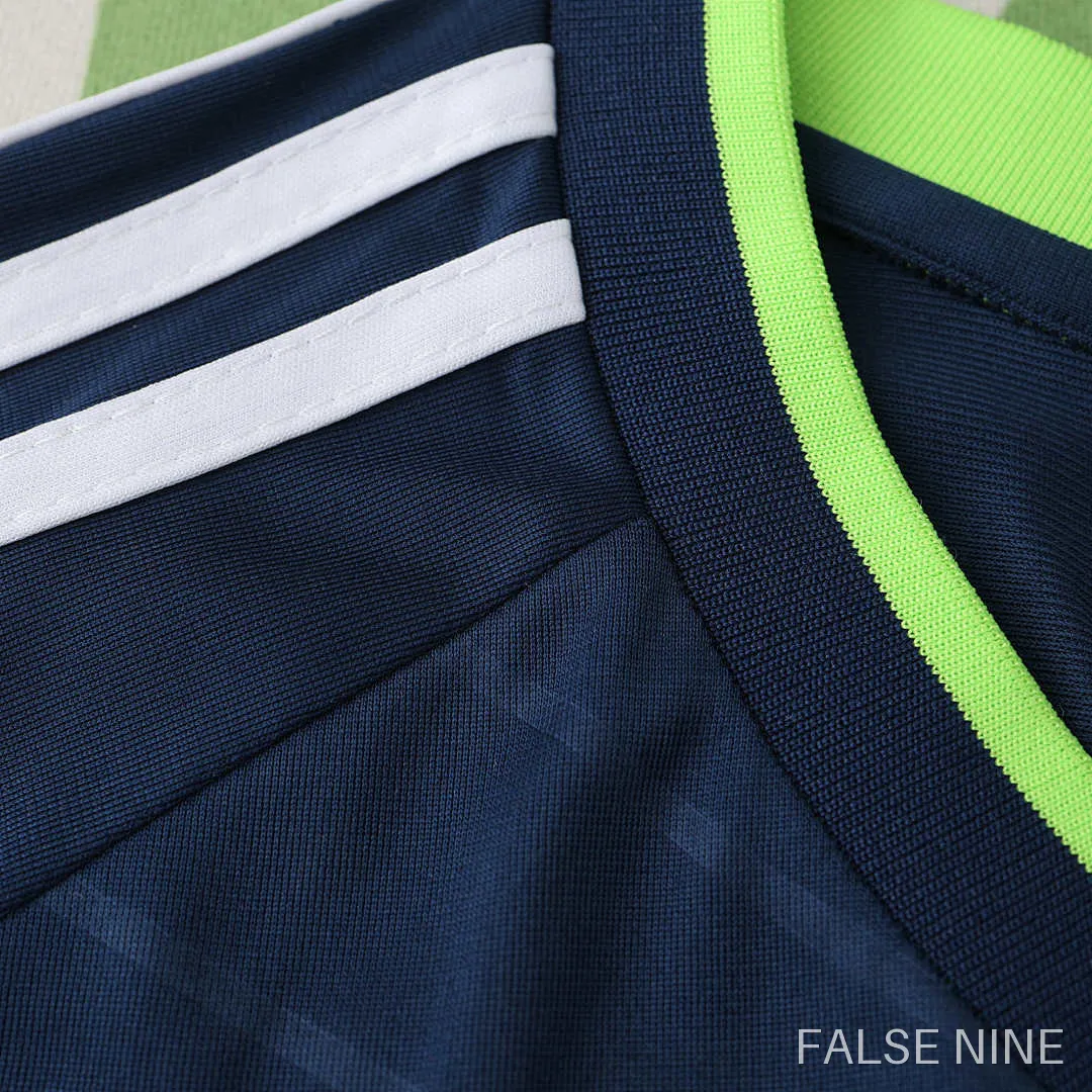10/11 Real Madrid CF away retro Fan version, photo 19