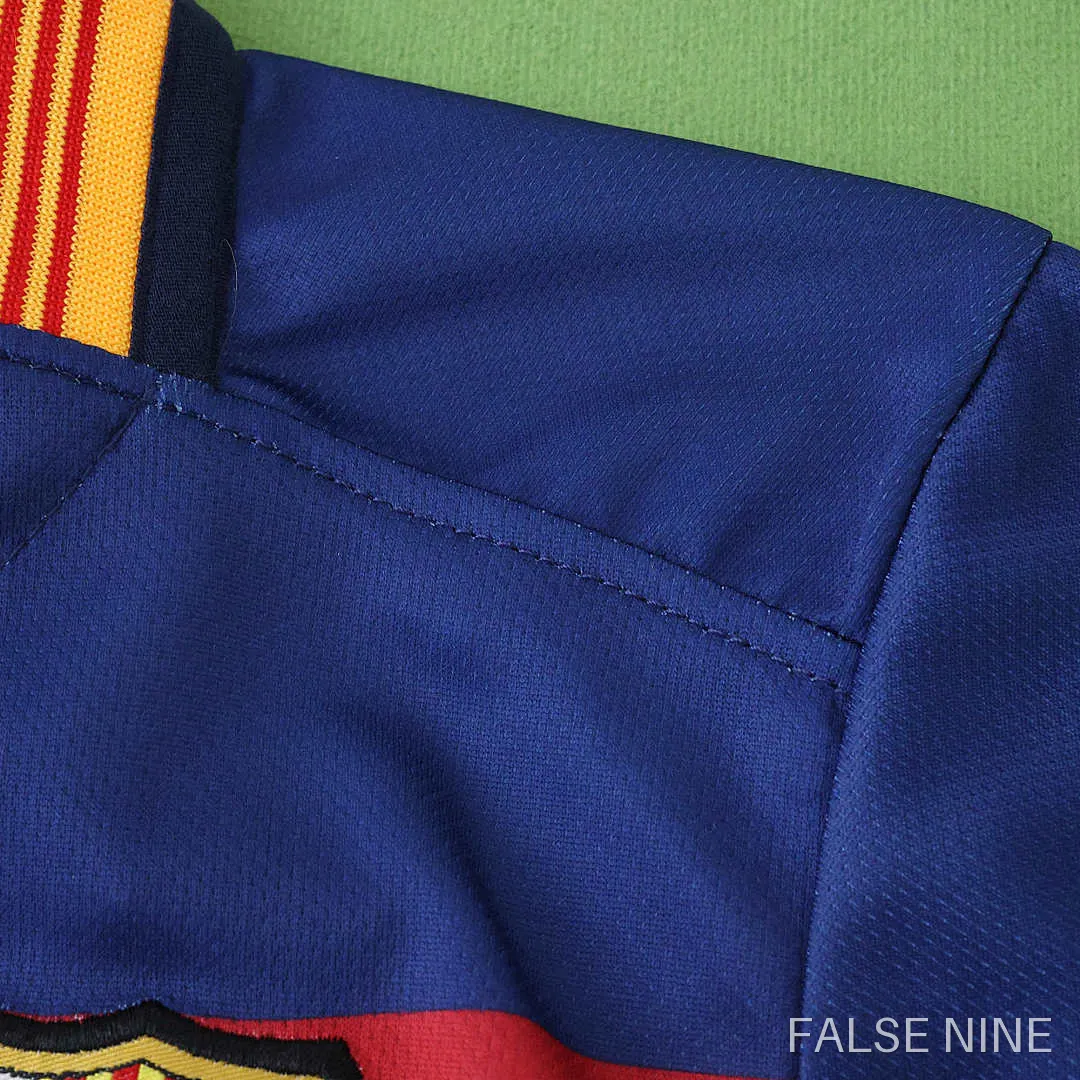 FC Barcelona 15/16 Home Kit (Kids), photo 11