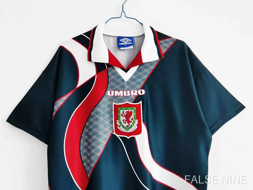 Wales 1994-95 Away Retro Shirt (Fan Version), photo 7