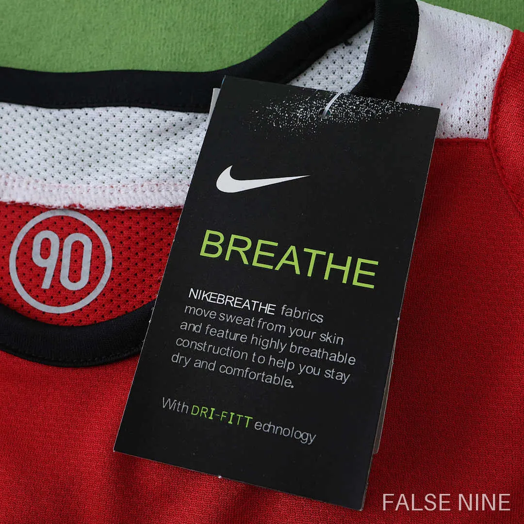 Manchester United 05/06 Home Kids Retro Kit, photo 28