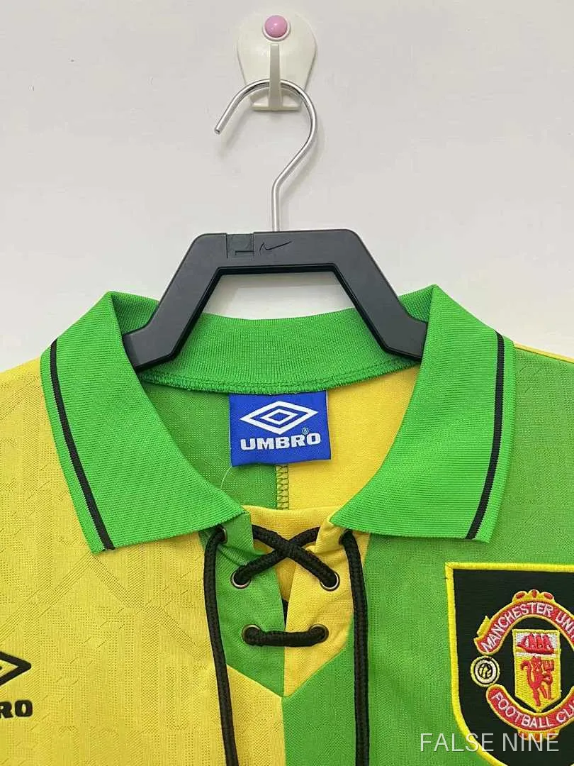 Manchester United 1992-94 Away Shirt (Retro Fan version), photo 6