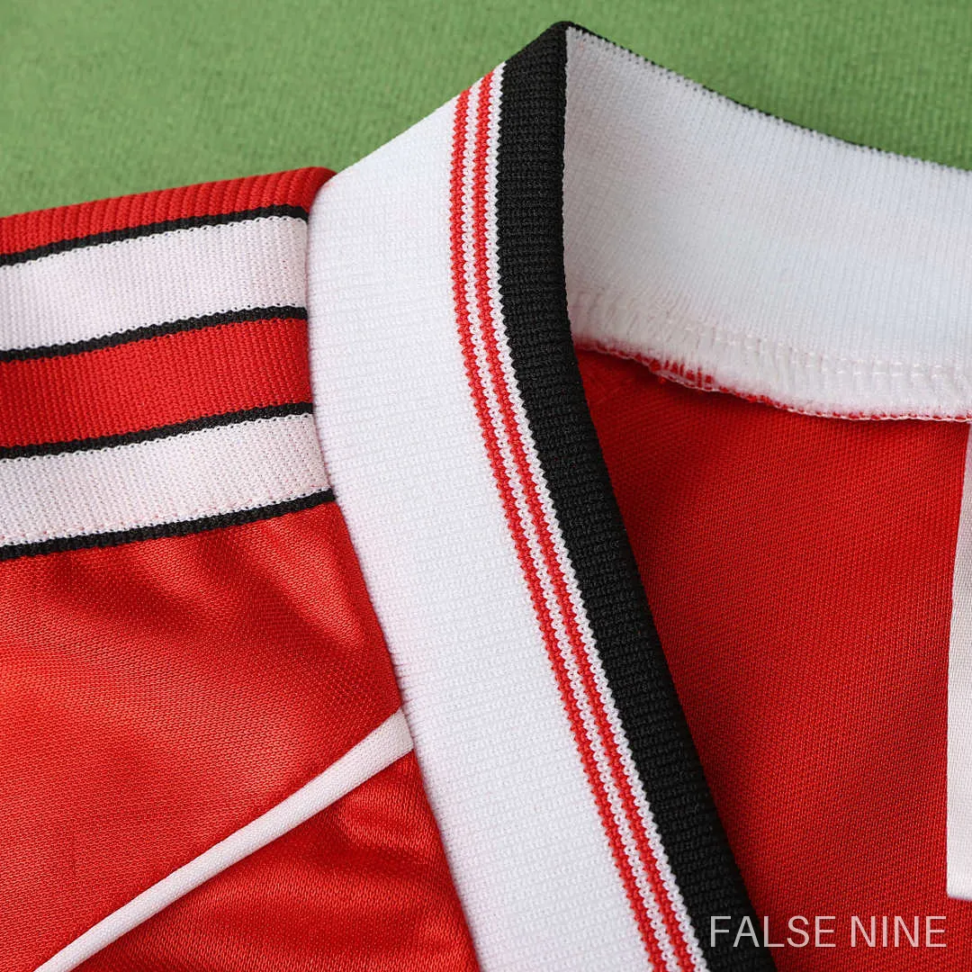 9800 Manchester United F.C. home retro Fan version, photo 4