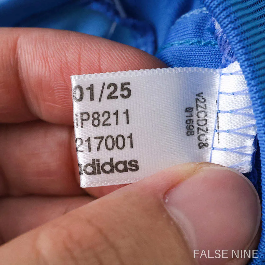 Real Madrid 25/26 Goalkeeper Shirt (Fan Version), photo 17