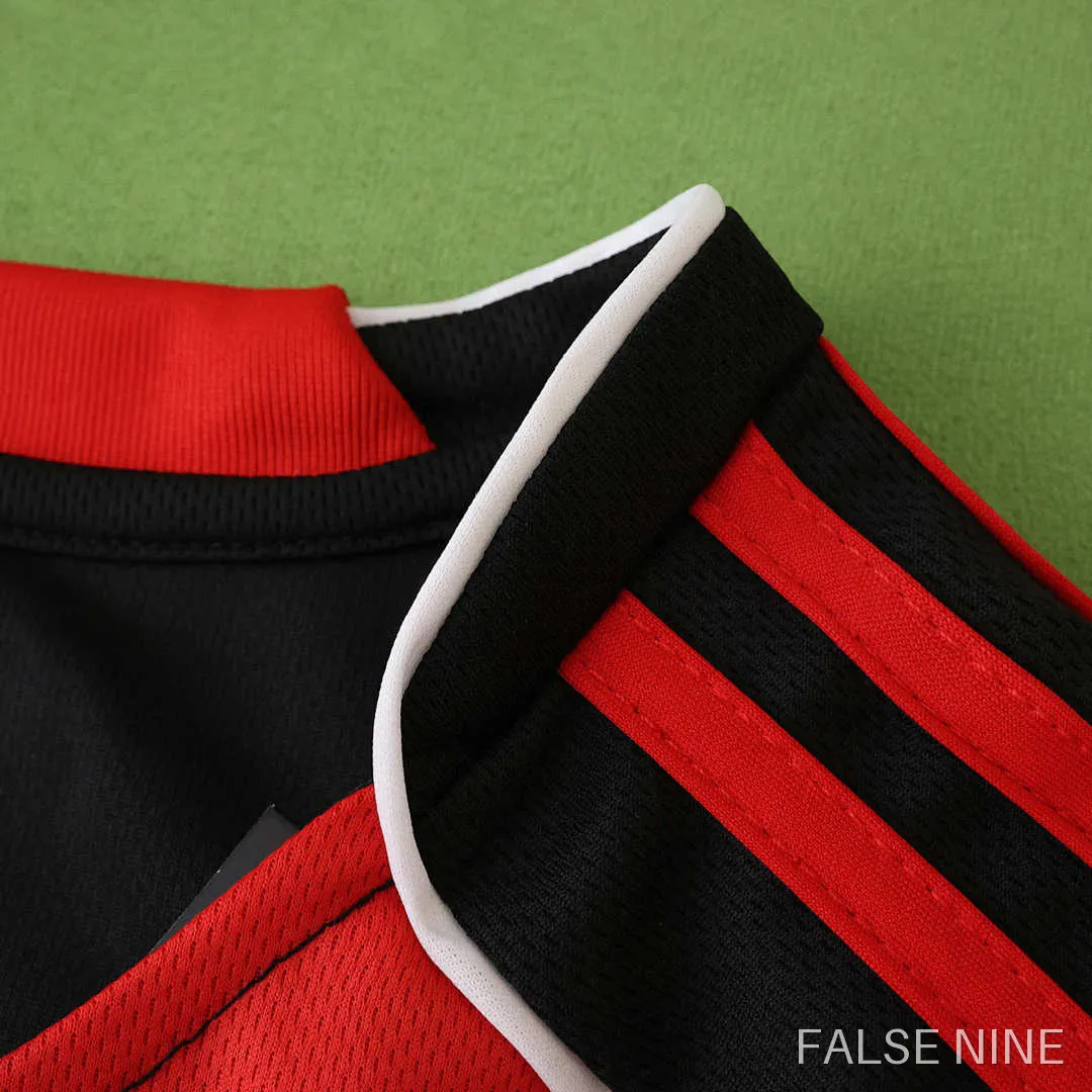 Eintracht Frankfurt 25/26 Home Shirt (Fan Version), photo 3