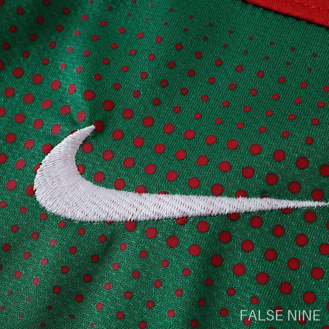 2010 Portugal home retro Fan version, photo 8