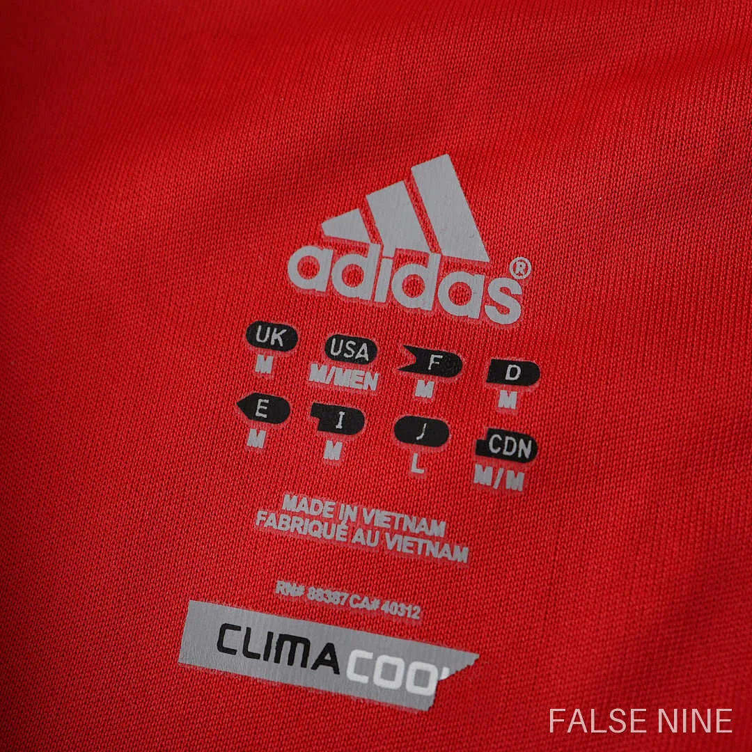 11/12 Real Madrid CF third retro Fan version, photo 7