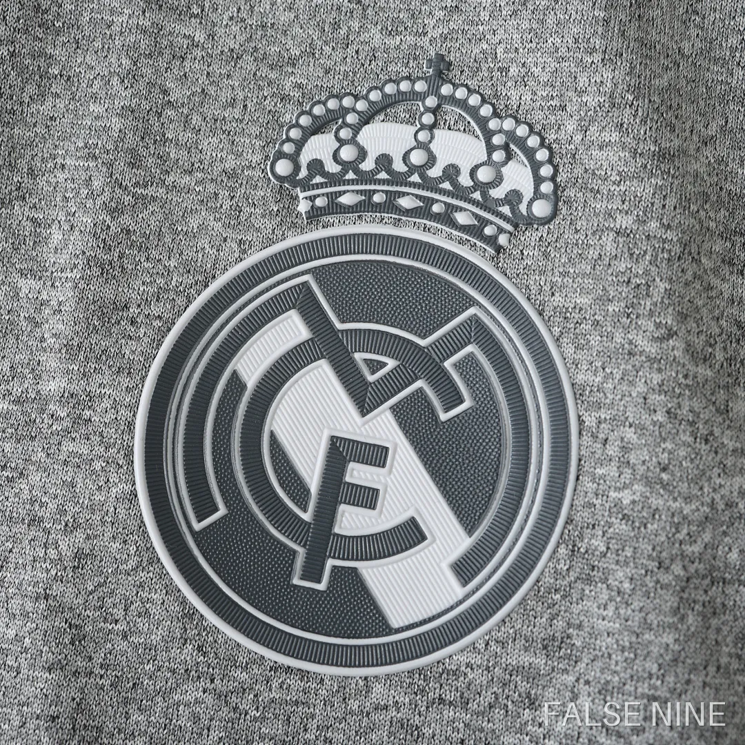 Real Madrid 15/16 Away Retro Shirt (Fan Version), photo 4