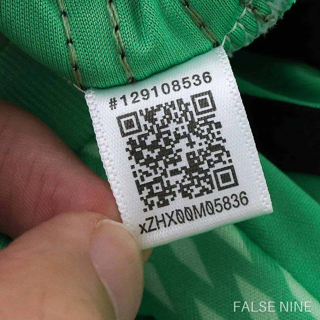 Bayern Munich 25/26 Goalkeeper Shirt (Fan Version), photo 16