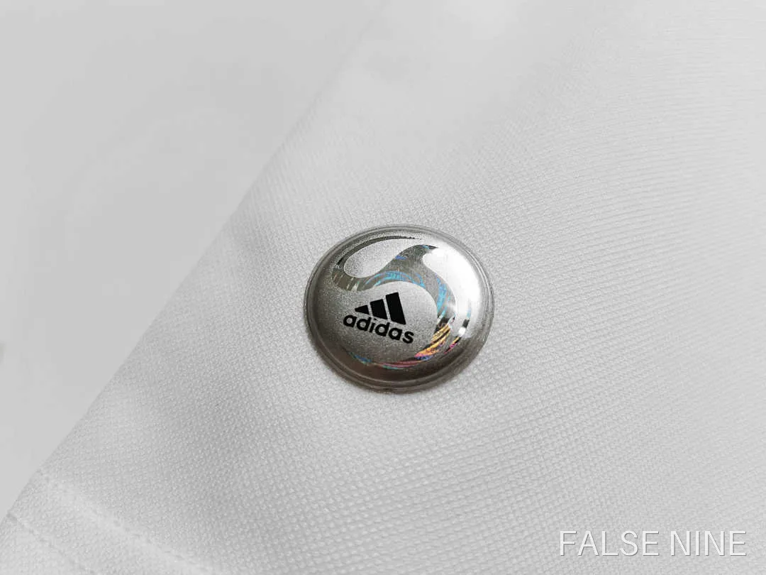 08/09 Real Madrid Home Retro Fan version, photo 2