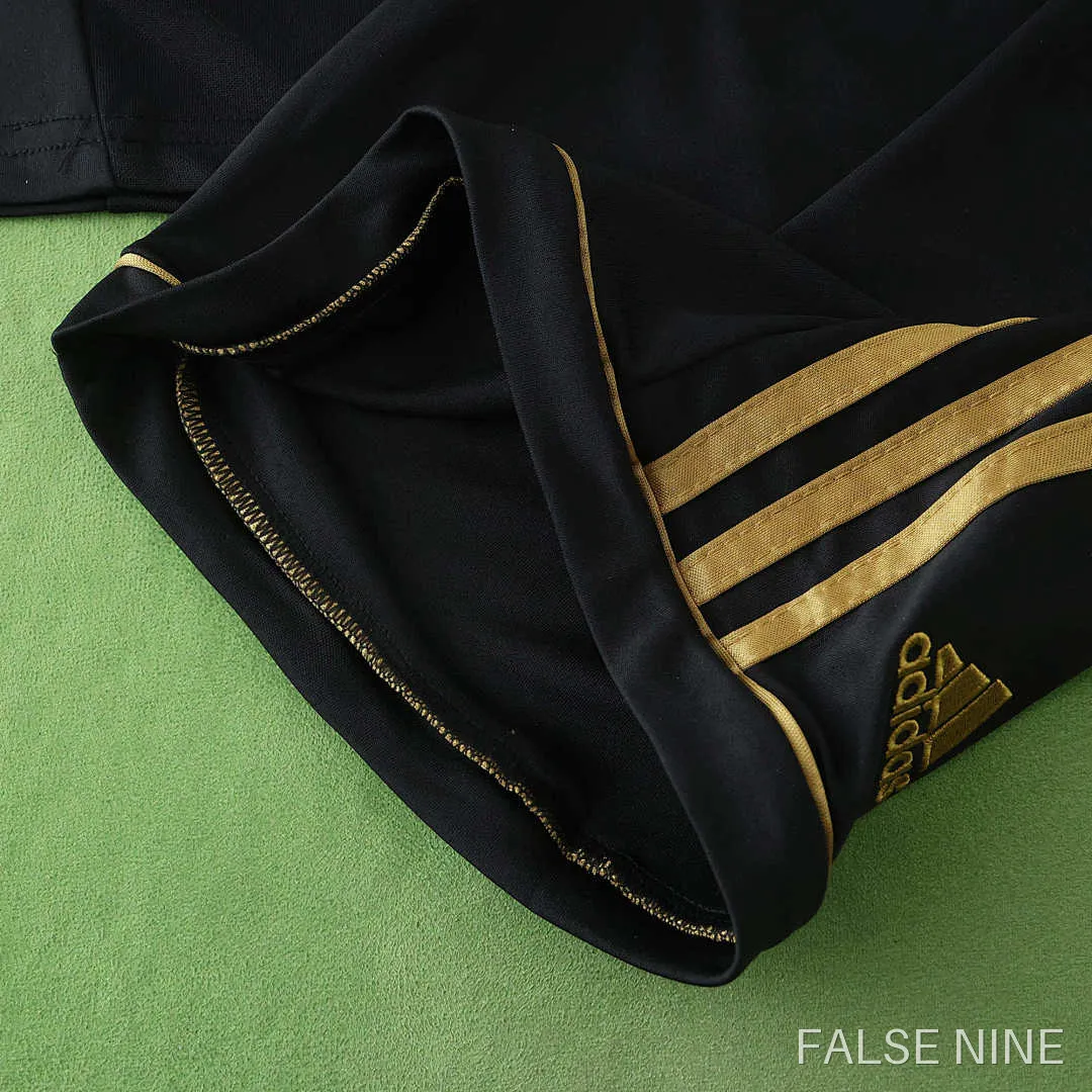 Real Madrid 2011/12 Away Kids Kit (Retro), photo 14