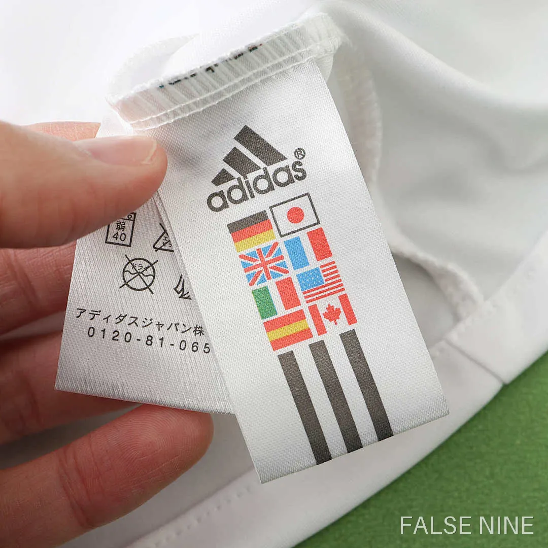 11/12 Real Madrid CF home retro Fan version, photo 18