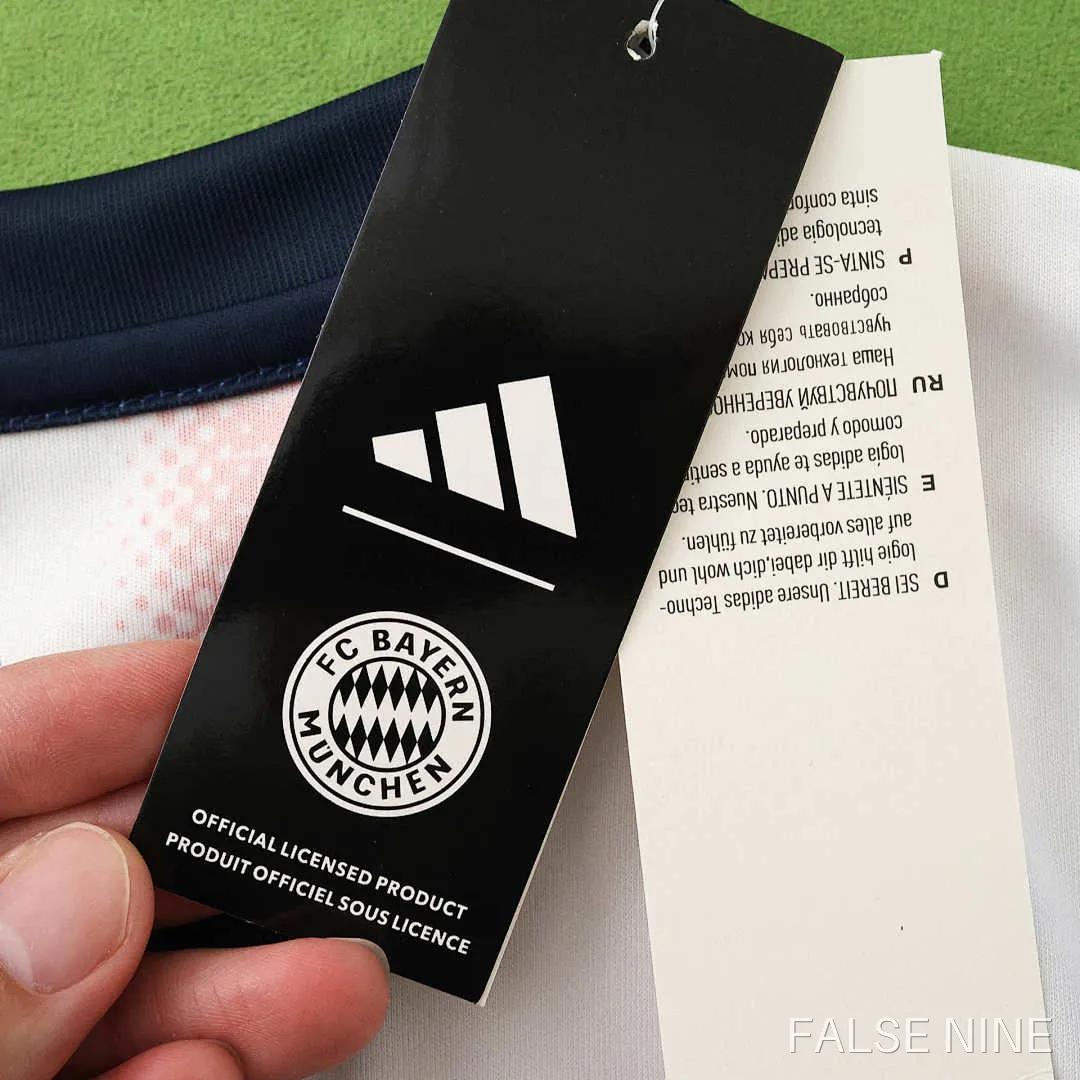 Bayern Munich 25/26 Training Shirt (Fan Version), photo 19