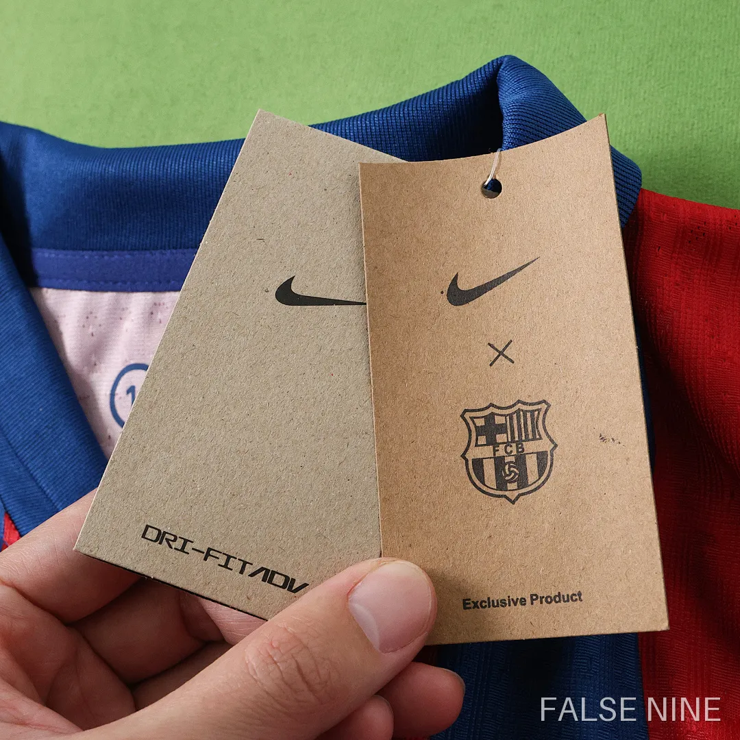 FC Barcelona 25/26 Fourth Shirt (Player Version), photo 2