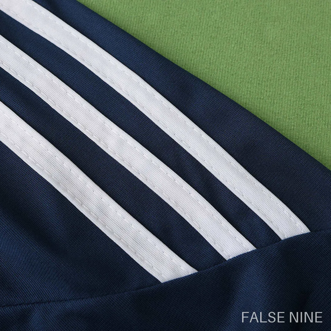 10/11 Real Madrid CF away retro Fan version, photo 10
