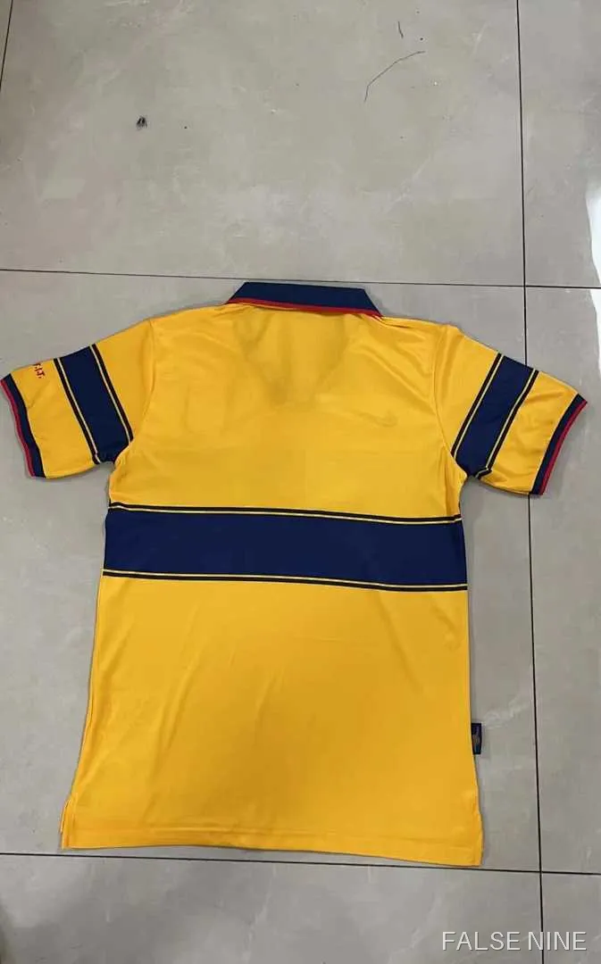 9799 Arsenal away retro Fan version, photo 2