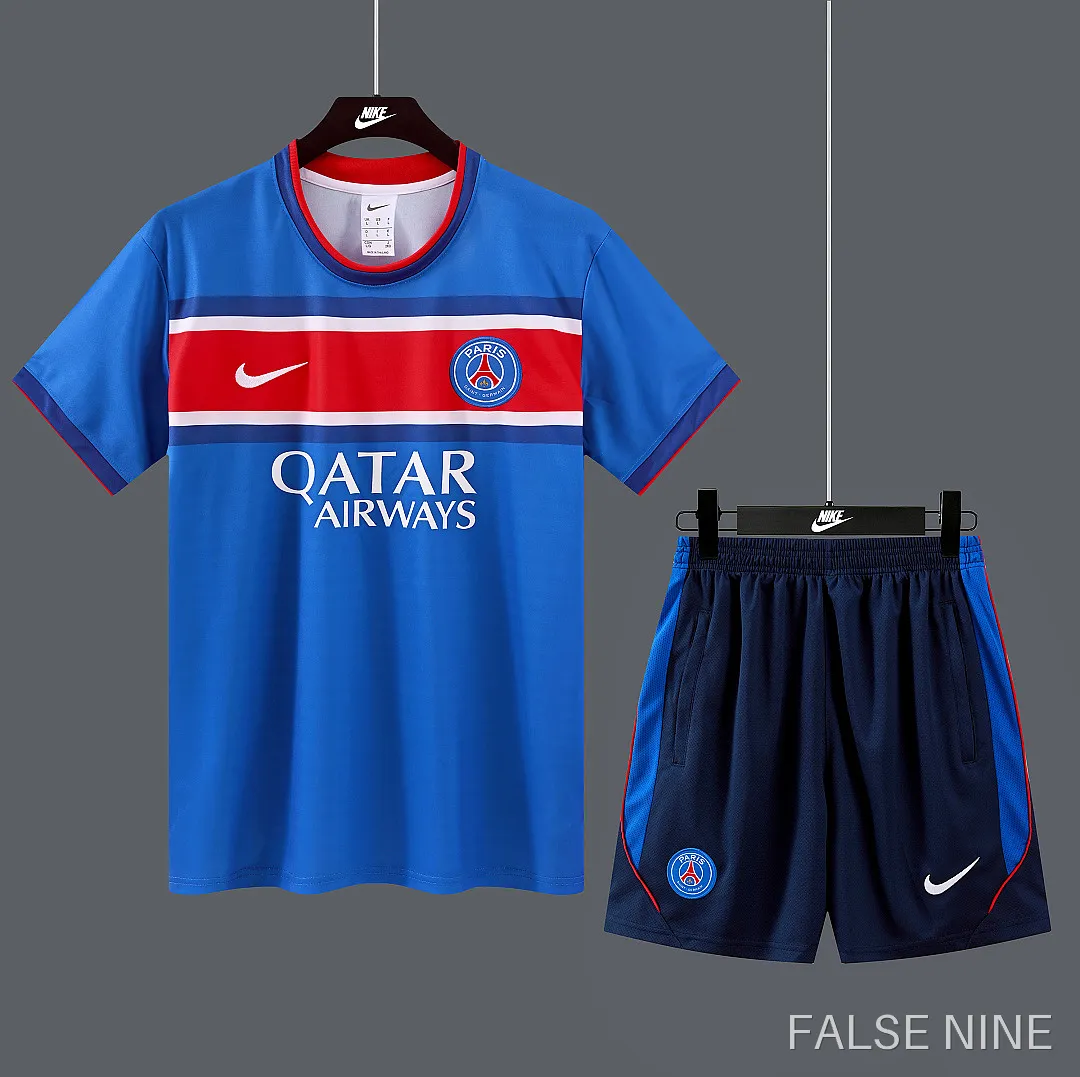 Paris Saint-Germain 26/27 Training Kit (Fan Version), photo 1