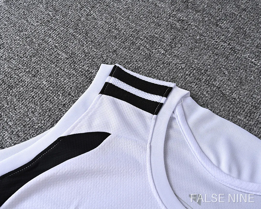 Liverpool 26/27 Training Vest and Shorts Set (Fan Version), photo 12