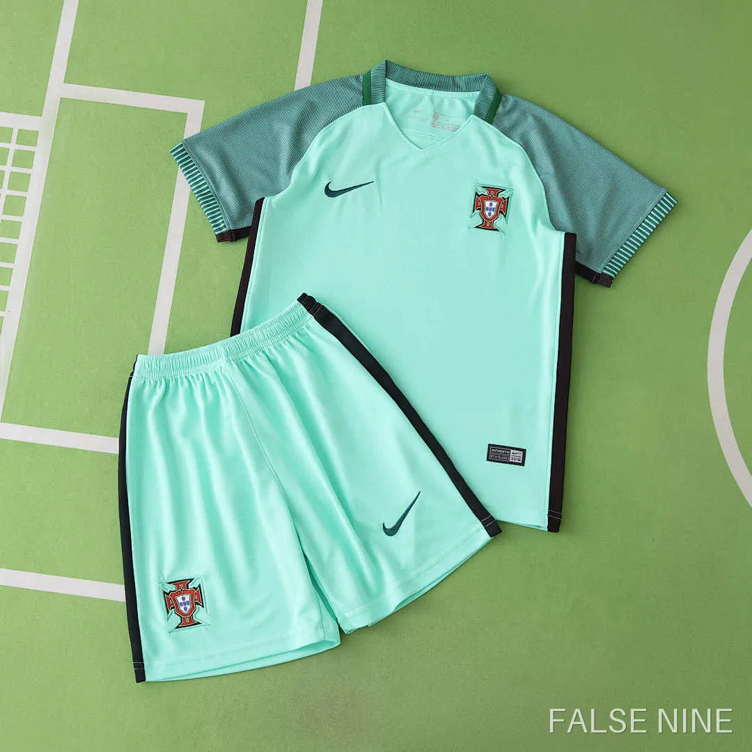 2016 Portugal away retro Kids kit, photo 3