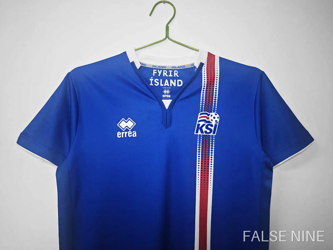 16/17 Iceland Home retro Fan version, photo 3
