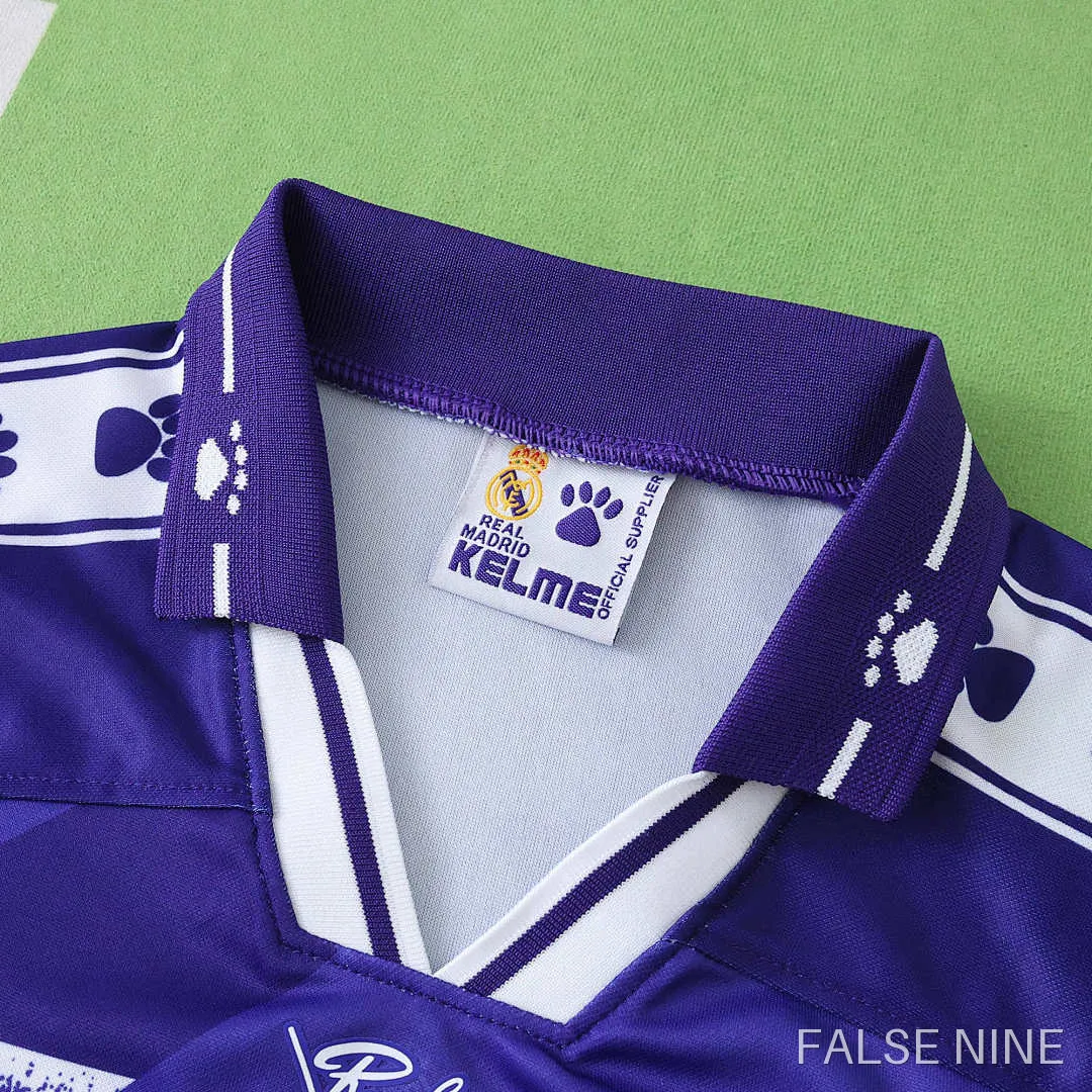 Real Madrid 94/96 Away Kids Kit, photo 2