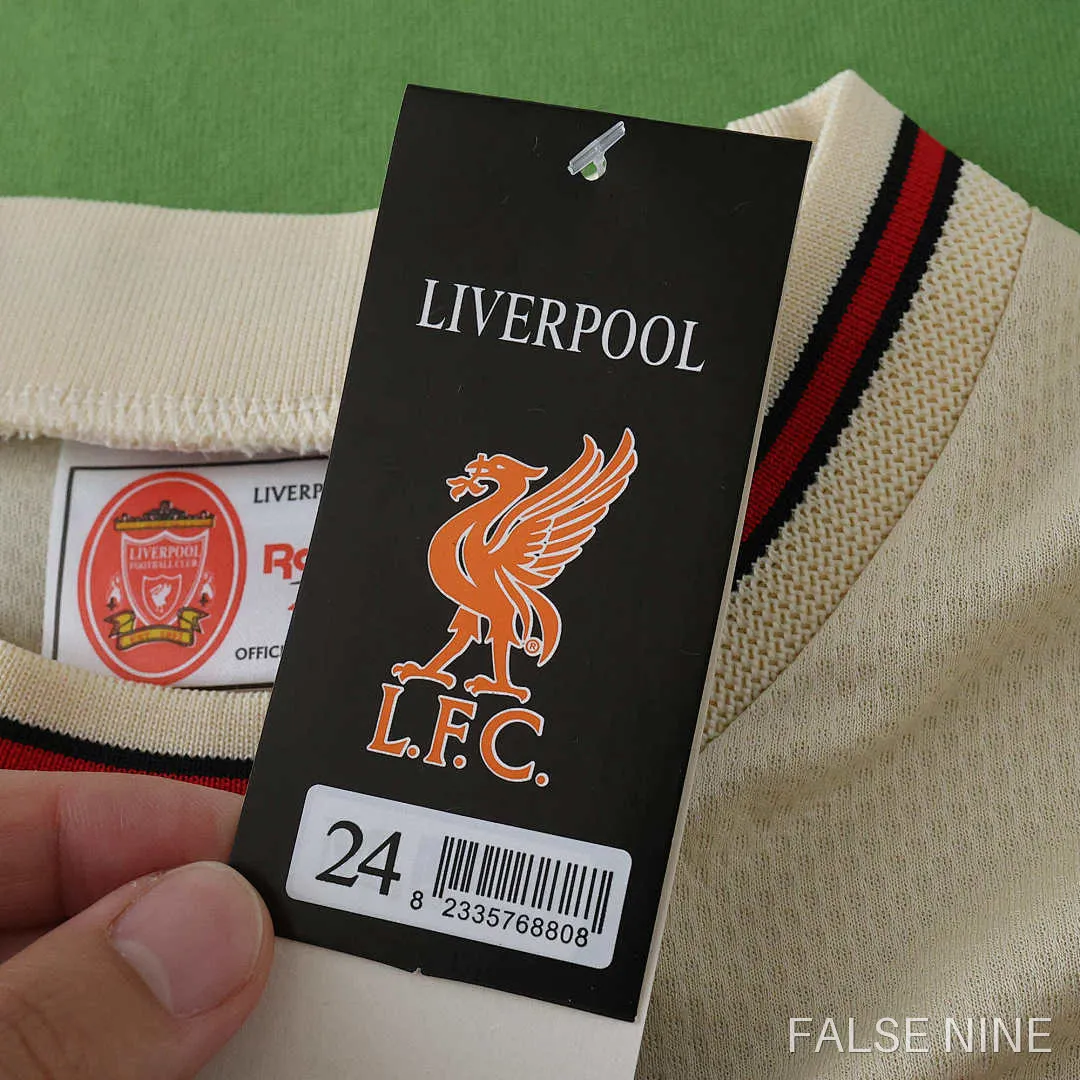 Liverpool 1996-97 Away Retro Kids Kit, photo 28