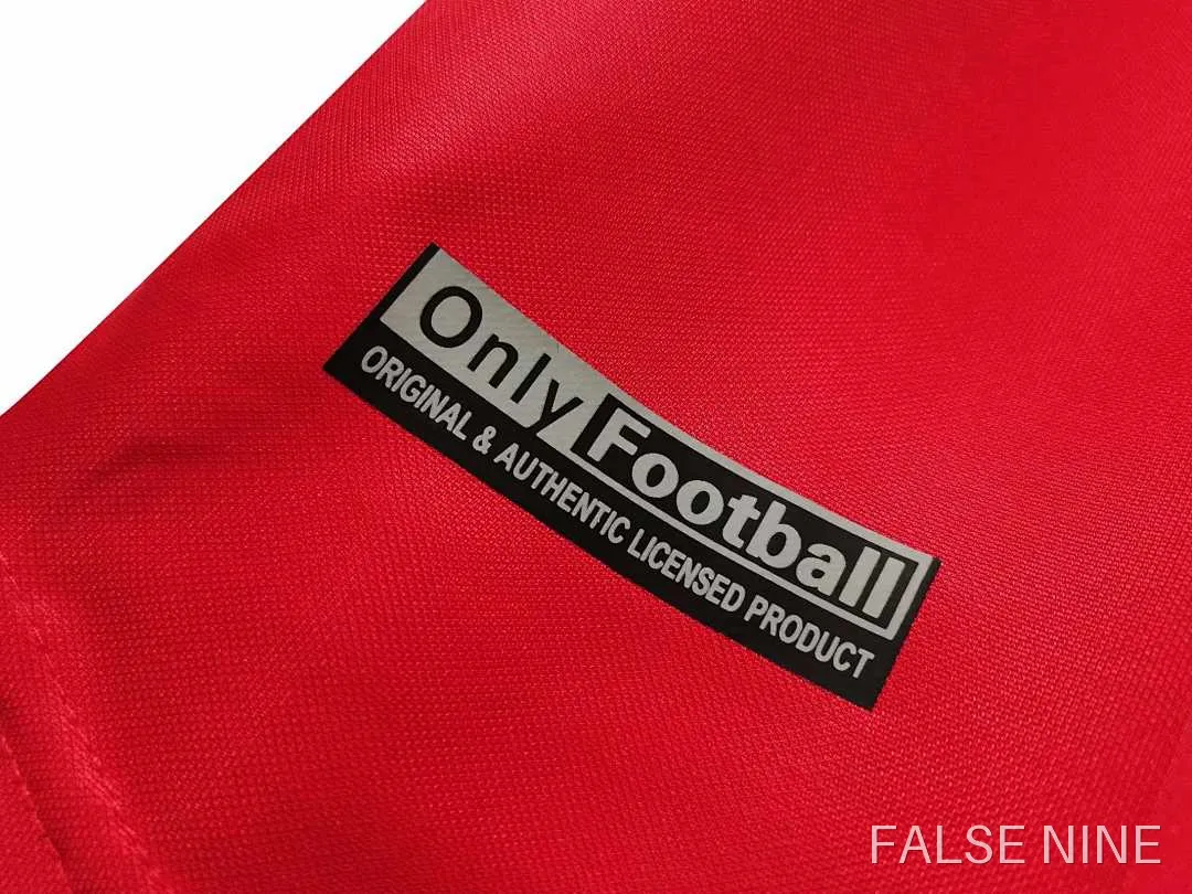 Manchester United 1999 Home Shirt (Retro Fan Version), photo 11