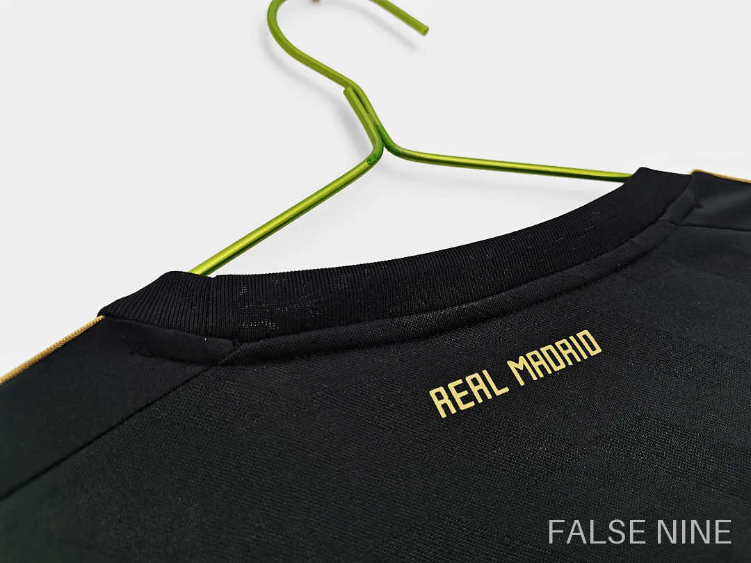 11/12 Real Madrid away retro Fan version, photo 4