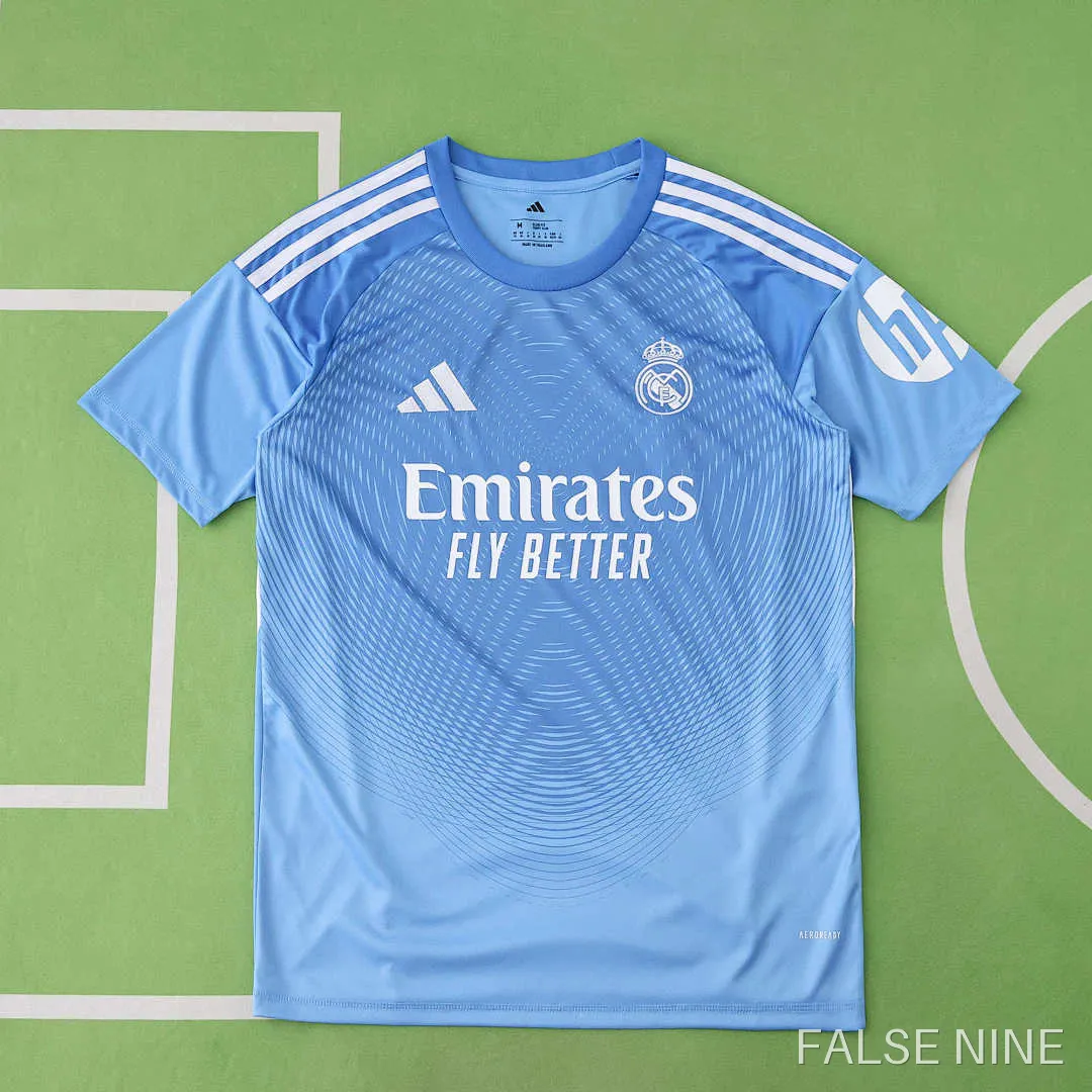 Real Madrid 25/26 Goalkeeper Shirt (Fan Version), photo 1