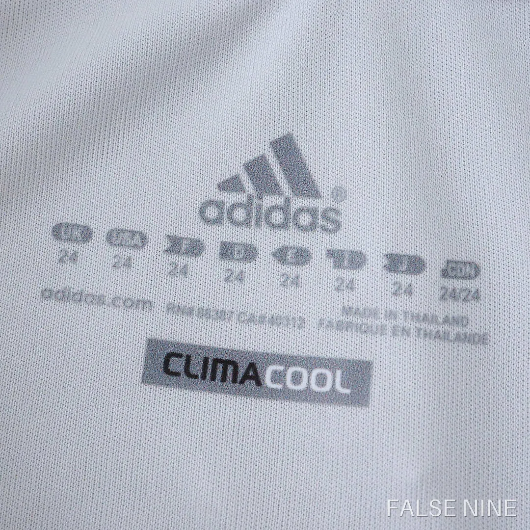 Real Madrid 11/12 Home Kids Kit, photo 24