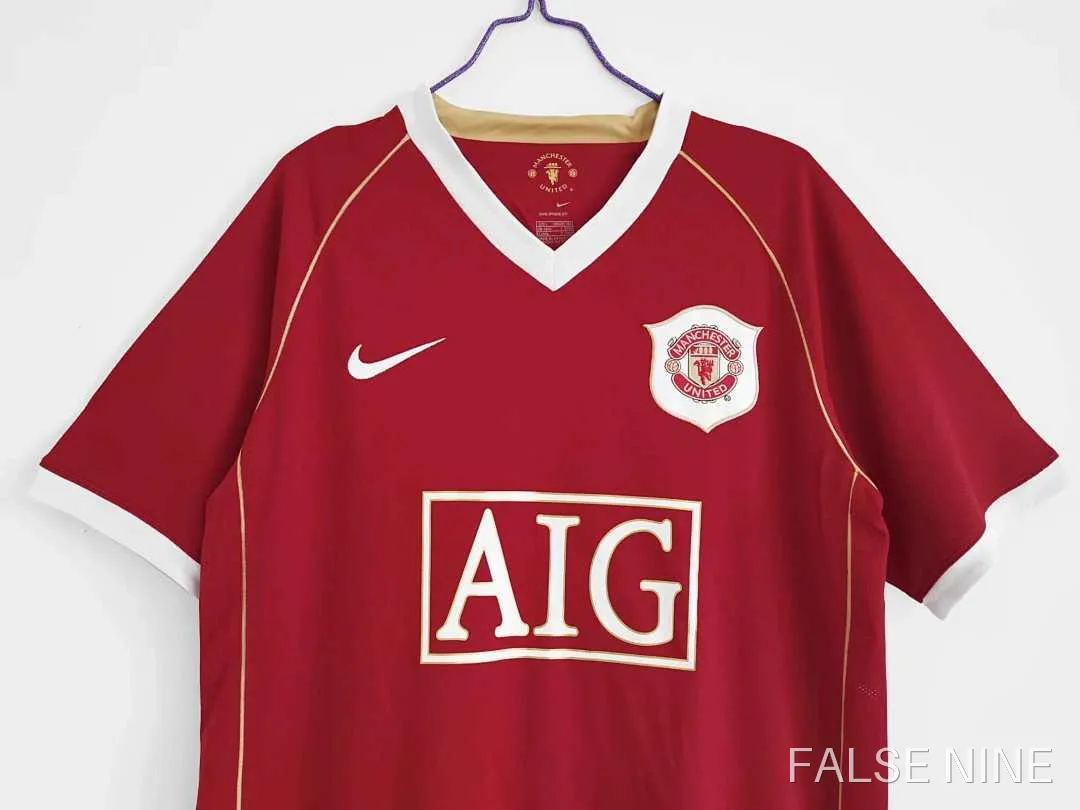 06/07 Manchester United home retro Fan version, photo 1