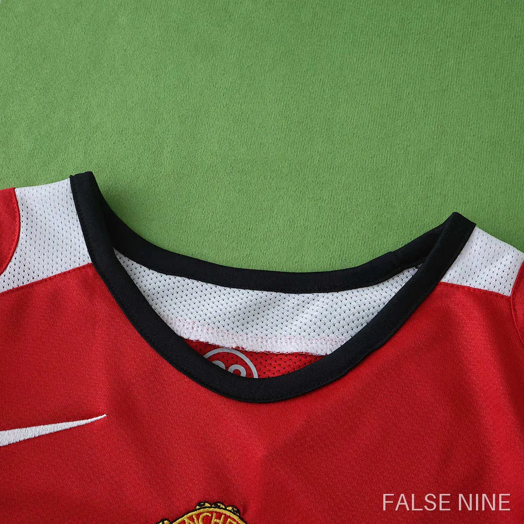 Manchester United 05/06 Home Kids Retro Kit, photo 2
