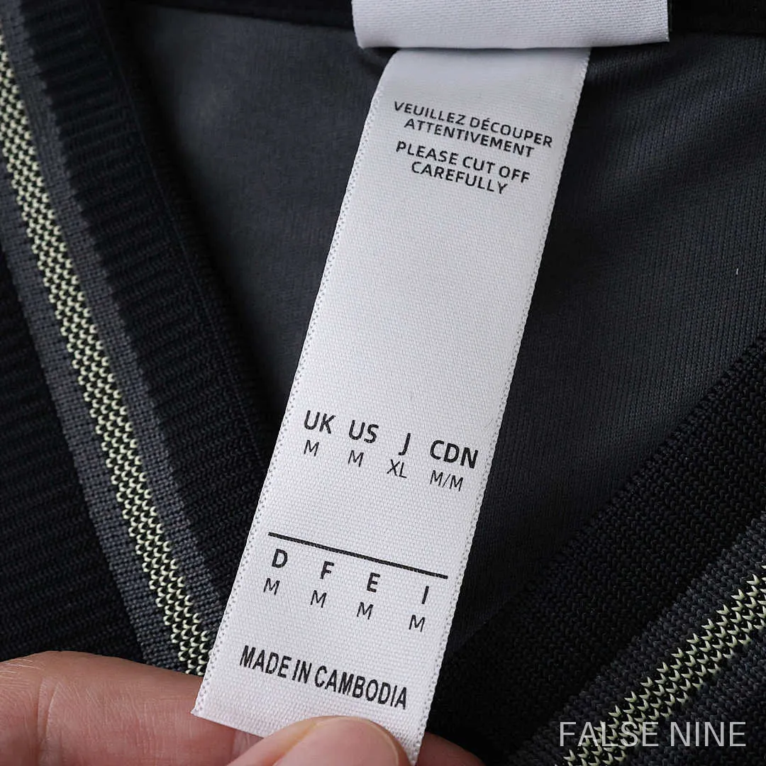 Liverpool 25/26 Special Shirt (Fan Version), photo 5