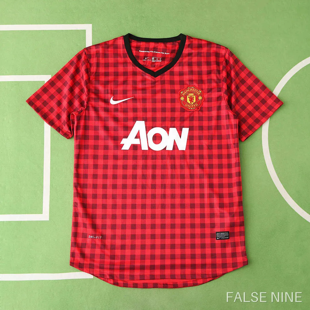 12/13 Manchester United F.C. home retro Fan version, photo 1